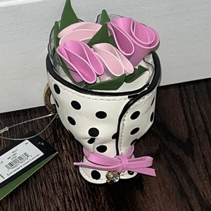 Kate Spade FLORA Blumenstrauß 3D Rose Schlüsselanhänger Anhänger Muttertagsgeschenk Neu mit Etikett - Bild 1 von 3