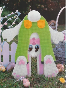 Peekaboo Bunny & Showers Basket - PLASTIC CANVAS PATTERN - Removed from Magazine - Picture 1 of 2