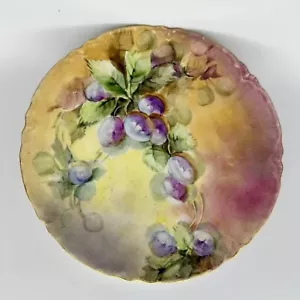 "Plato firmado Haviland Francia ciruelas pintadas a mano borde festoneado borde dorado 8,5""" - Imagen 1 de 7