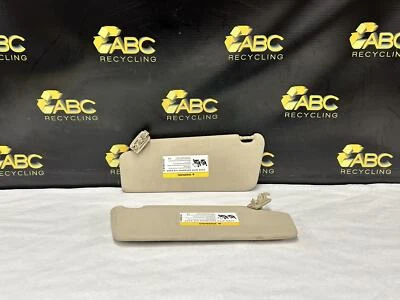 2008-2014 梅赛德斯-奔驰 C250 左右照明遮阳板套装一对 — 第 1/4 张图片