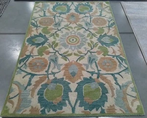 IVORY / GREEN 4'-0" x 6'-0" Back Stain Rug, Reduced Price 1172769395 AT59A-4 - Picture 1 of 4