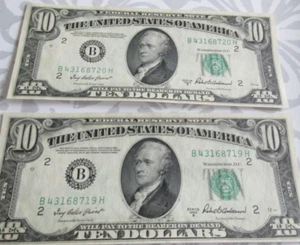 1950 A $10 US Federal Reserve Notes X2 Consecutively Numbered - Picture 1 of 2