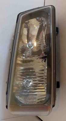2006 SILVERADO 2500 TRUCK RH HEADLIGHT ID 10366038 USED OEM - Image 1 of 4