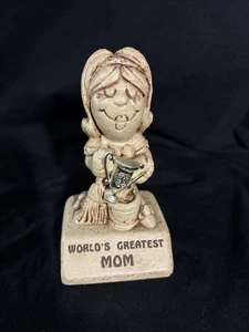 Fantastic "World's Greatest Mom" Paula Figurine/Statuette 1974 #W-135 - Picture 1 of 2