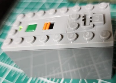 Genuine Authentic LEGO Power Functions AAA Battery Box (88000)  - Image 1 of 4