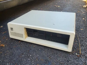 IBM 5160 PC-XT Desktop Computer, HD, Color Graphics,Floppy,Powers On - Picture 1 of 14