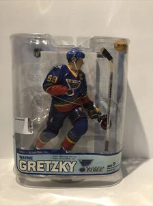 McFarlane Wayne Gretzky #99 NHL Legends Series 5 St. Louis Blues 07, handgebrochen - Bild 1 von 5