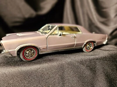 Danbury Mint 1965 Pontiac GTO 1:24 Scale Inv. #2696 - Image 1 of 4