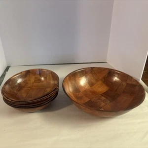 Vintage MCM 12" Gewebte Formosa Holz Servierschüssel mit 6 passenden Salat-/Snackschalen  - Bild 1 von 12