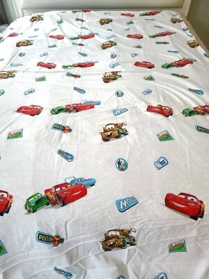 Disney Pixar World of Cars 2009 doble hoja plana o cortador tela artesanía 66"x96" Foto 1 de 4