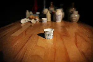 RARE CURE ALL Pot ~ Crock - Picture 1 of 4