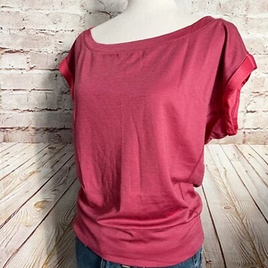 Nike Dri Fit Womens Rolled Sleeve Wool Blend Top Banded Hem Size S Red - Picture 1 of 7