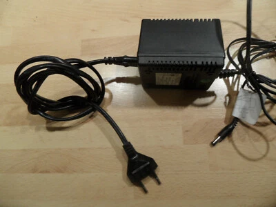 Netzgerät Netzteil Adapter Skynet Model DNG-3005-A  30V - 500mA n465 - Bild 1 von 4