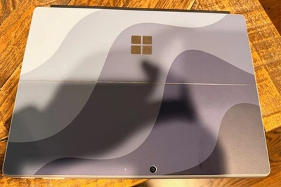 Surface Pro 9 i7 32gb 1tb 12ª generación intel. Foto 1 de 4