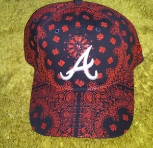 Atlanta Braves Rojo Con Estampado Azul Ajustable SnapBack Sombrero - Nuevo Para Mujer Nueva ERA - Imagen 1 de 4