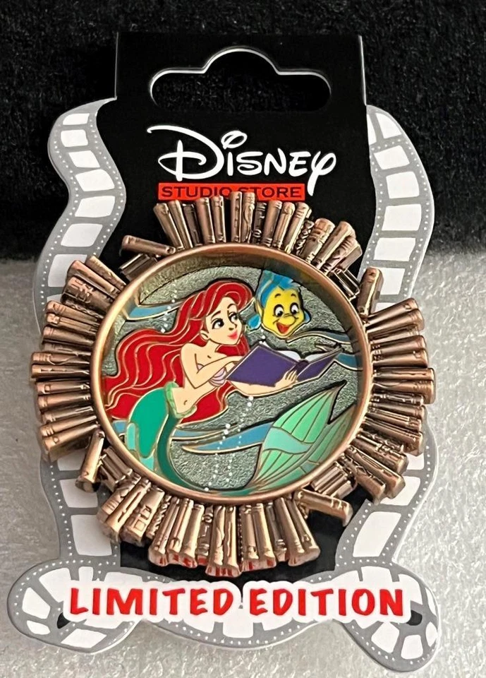 Prendedor DSF DSSH Disney D23 Expo 2024 Círculo de Libros Ariel y Platija LE 400 Foto 1 de 1