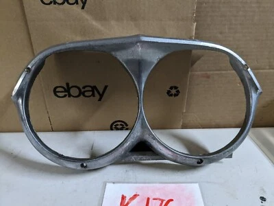 1962 PONTIAC CATALINA ORIGINAL USED HEAD LIGHT BEZEL LH - Imagem 1 de 4