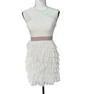 BCBGMAXAZRIA Cream Pleated Tiered Dress Sz 0 Lace Detail Cocktail Party Bridal - Imagen 1 de 9