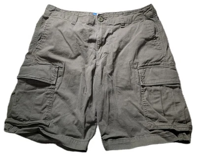 Old Navy Men's Cargo  Shorts Dark Green 5 Pocket Size 34 - Image 1 of 4