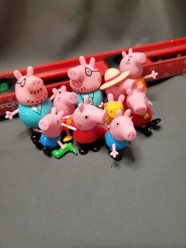 Figuras de Peppa Pig ~ Amigos y familiares. Lote de 10/usados Foto 1 de 4