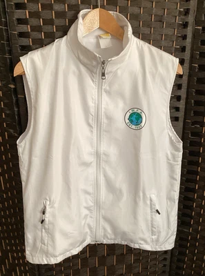 RARO Assn Internacional de Pesca Feminino. Colete branco tamanho L com zíper completo, bolsos com zíper - Imagem 1 de 4
