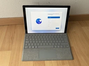 Microsoft Surface Pro 4 12.3" 1724 i5-6300U 8GB RAM 256GB SSD - Win11 Pro - Imagen 1 de 11