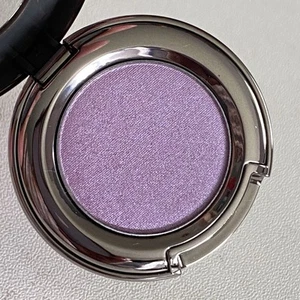 Urban Decay Grifter Single Eyeshadow Lavender Orchid Shimmer Full Size .05 oz - Picture 1 of 6
