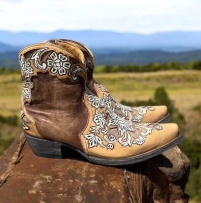 Botines Old Gringo para mujer cuero de vaca en relieve Aster cortos Oryx talla 7,5 B Foto 1 de 4