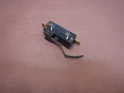 吉普牧马人 YJ 87-95 Dash 加热器控制开关工厂原始设备制造商 — 第 1/3 张图片