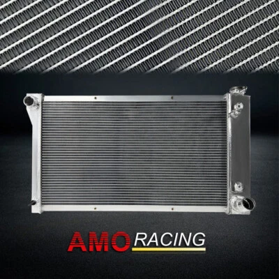 Radiador de carreras AT/MT 3 filas para camioneta Chevrolet C/K serie 10 20 30 1967-1972 Foto 1 de 4