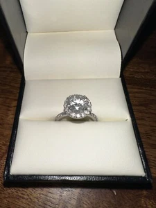 Stunning diamond and white gold engagement ring with sapphire accents, size 6 - Picture 1 of 5