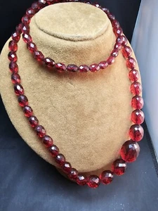 VINTAGE CHERRY AMBER BAKELITE 32'' LONG OVAL FACETED BEAD NECKLACE ART DECO 48 G - Picture 1 of 7