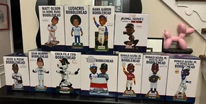 Juego de 11 cabezas de bobble de los Atlanta Braves 2024 Inc: 3-Acuna, Luda, Outkast, Harris + - Imagen 1 de 5
