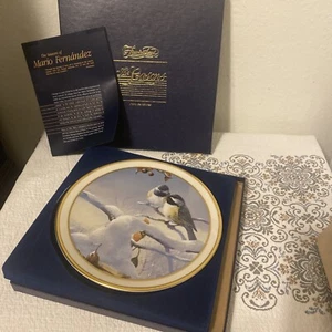 "The Seasons" Winter Chickadees von Mario Fernandez - Kostenloser Versand! - Bild 1 von 4