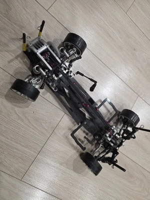 Sakura D3 drift 1:10 4WD carbon chassis + alu tuning parts - Bild 1 von 4