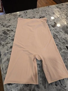Spanx Thinstincts 2.0 High-Waisted Mid-Thigh Short Large beige - Picture 1 of 11