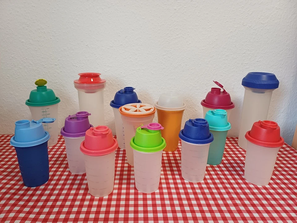 Tupperware * Mix-Max 750 ml * Mix-Fix 250 + 500 ml * Shaker * Schüttelbecher - Bild 1 von 2