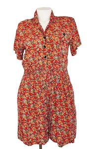 Vintage 1980s red floral romper, orange rayon short sleeve wide leg 1940s style - Picture 1 of 14