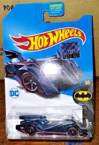 Hotwheels BATMAN SERIES  SUPER TREASURE HUNT BATMOBILE REAL RIDER FACTORY SEALED