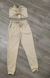2 piece jogger set women LBeige set runs small - Picture 1 of 2