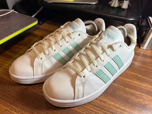 Adidas ~ CLOUDFOAM ADVANTAGE Sneakers ~ F33888 ~ Women Sz 8.5 Medium ~ EUC - Picture 1 of 12