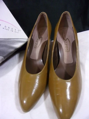 Zapatos de tacón de vestir Easy Spirit para mujer de cuero marrón talla 8,5B-Hechos en EE. UU. Foto 1 de 4