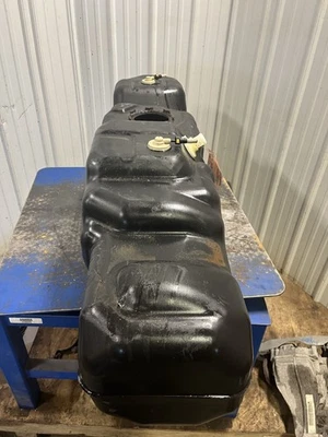 08-10 FORD F250 SUPER DUTY FUEL GAS TANK 38 GALLON 8' BOX - Image 1 of 4