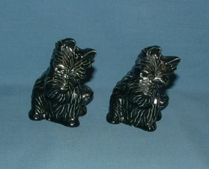 VINTAGE SCOTTIE DOG SALT & PEPPER SET - CERAMICS ART STUDIO - Picture 1 of 4
