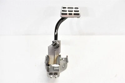 2012-2016 Hyundai Veloster Turbo Brake Stop Pedal Automatic Assembly 12-16 - Image 1 of 4