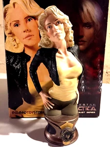 Battlestar Galactica~ CAPRICA SIX ~Bust~ LIMITED EDITION~#529/750~Diamond Select - Picture 1 of 12