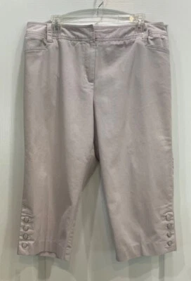Larry Levine Woman Capri Pants Size 16W Light Beige Decorative Buttons Y9 - Image 1 of 4