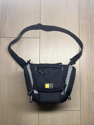 Camera Bag Holster with strap Case Logic 3 Compartment Black Hybrid Universal - Image 1 of 4