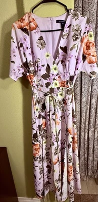 Vestido midi floral French Connection - Talla 10 (US 6/UK 10/EU 38) Foto 1 de 4