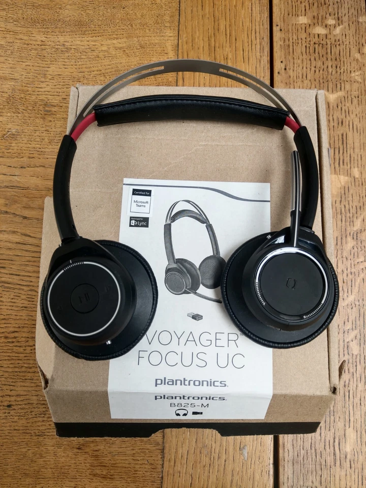 Micro Helm Stereo Poly Voyager Focus UC USB Ohne Draht PC Mac Smartphone - Bild 1 von 1